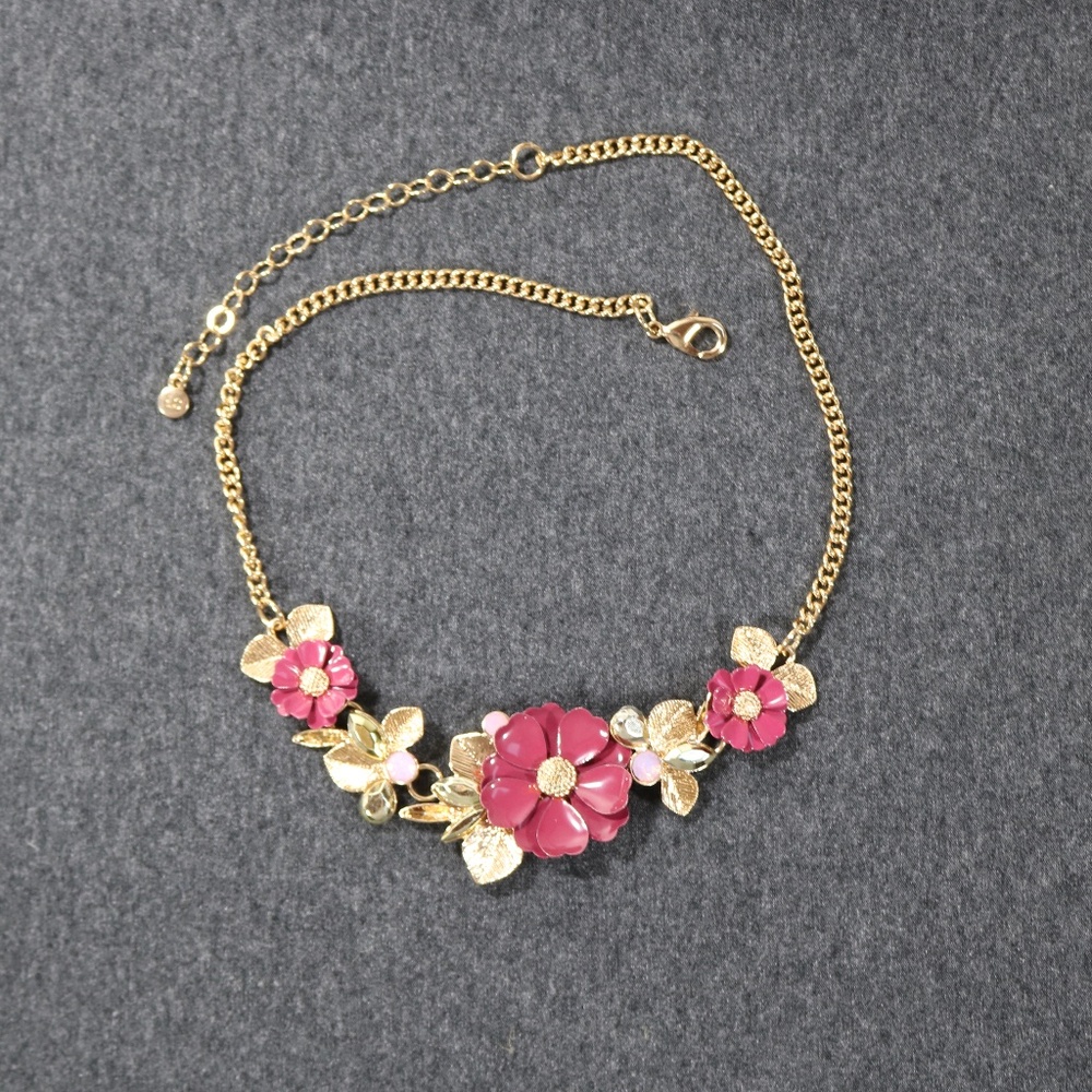 costume jewelry liz claiborne flower statement necklace